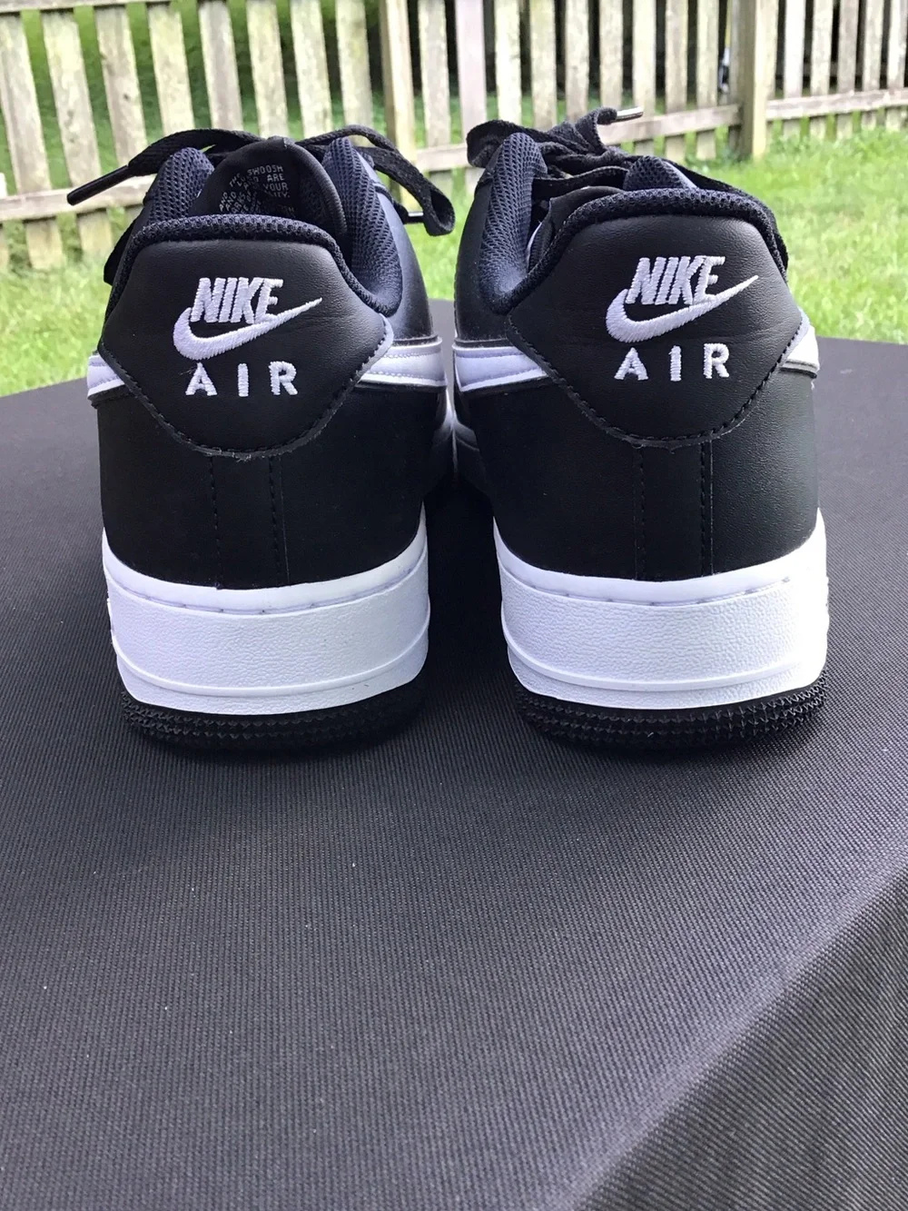 Nike Air Force 1 Low Black White Men's Size 10.5 Sneakers Athletic Shoes